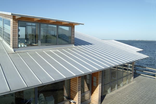 A new zinc metal roof